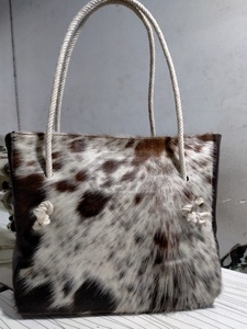 Sac fourre-tout en peau de vache sac à main en cheveux de vache fait à la main pour femmes sac à bandoulière de Style occidental fermeture à glissière Portable pour un usage quotidien été - Product Image 6