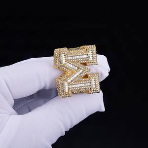 Bague Hip Hop personnalisable pour homme en argent sterling 925 avec diamant rond et taille baguette pour les mariages - Product Image 3