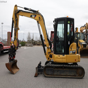 Miniexcavadora CATERPILLAR 305.5E2 CR, Tipo Oruga, Color Amarillo, Equipo de Construcción, Alta Potencia de Excavación - Product Image 1
