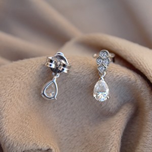 Boucles d'oreilles Moissanite légères en argent sterling 925 avec goutte de poire Dangle avec bijoux légers Push Back avec 925 estampillé - Product Image 4