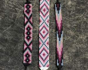 Última moda de marca personalizada bordada a mano cuentas hechas a mano pulseras de muñeca para mujer al menos precio - Product Image 3