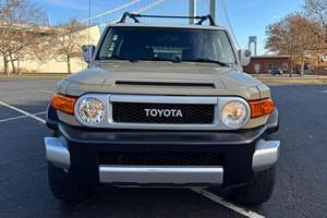 TOYOTA FJ CRUISER USADO 2014, Volante a la Izquierda/Derecha - Product Image 2