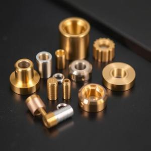 Composants d'usinage en laiton d'approvisionnement en gros pour matériel personnalisé ou attaches disponibles au prix d'usine en provenance d'Inde - Product Image 3