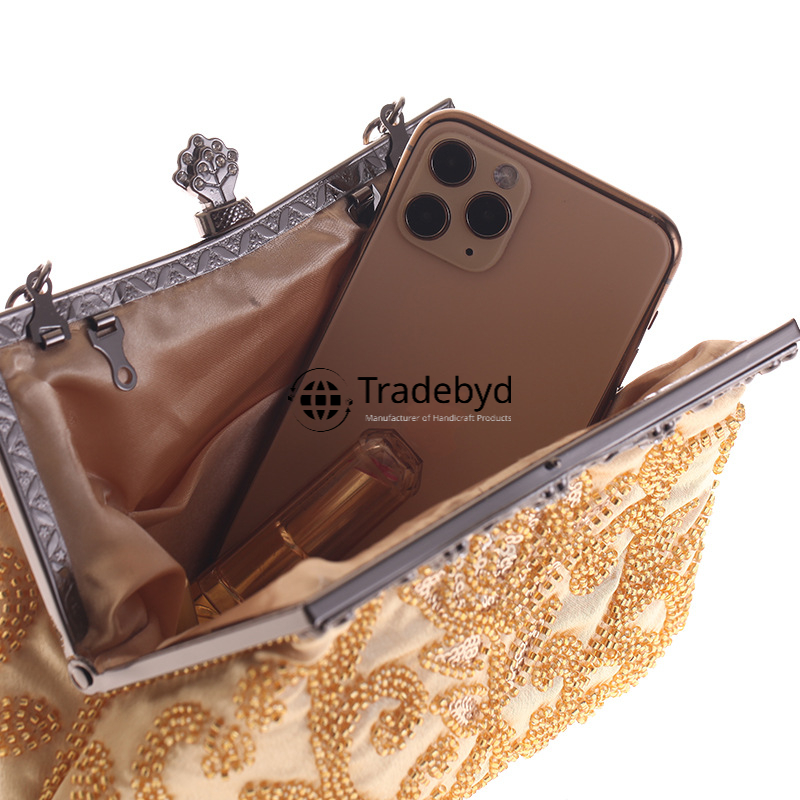 มีให้เลือกหลายสี