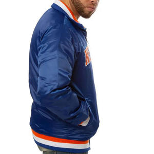 Chaqueta Bomber Personalizada al por Mayor para Hombre con Cuello, Cierre de Cremallera Premium, Logotipos Bordados, Chaqueta Varsity de Satén - Product Image 6