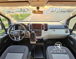 Toyota Hiace HR Van Bus 2024 Usato, Conversione Ambulanza, Guida a Sinistra, Fari LED, Euro VI - Product Image 2