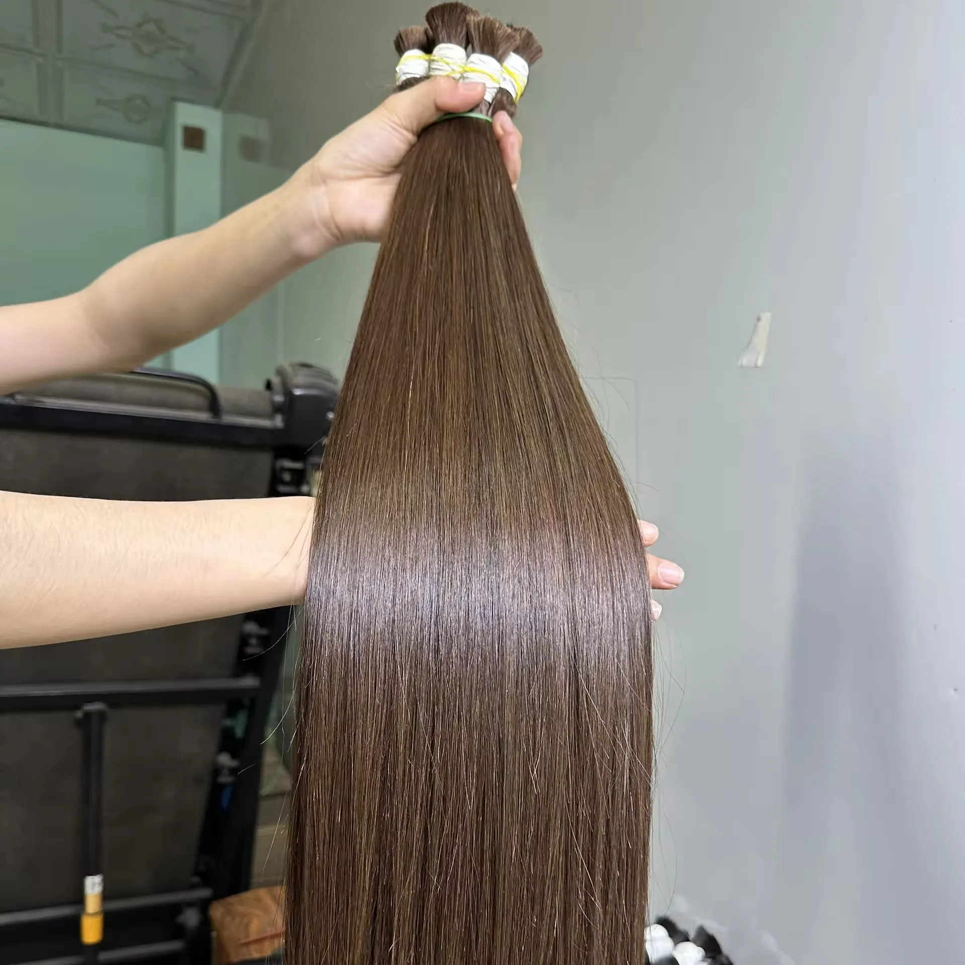 Fabbrica AZURA all'ingrosso all'ingrosso capelli alla rinfusa venditori vergini 100% non trasformati umani capelli vietnamiti