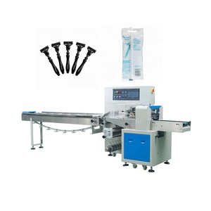Machine d'emballage en sachet flow pack pour cuillères, fourchettes, rasoirs et couteaux jetables - Product Image 1