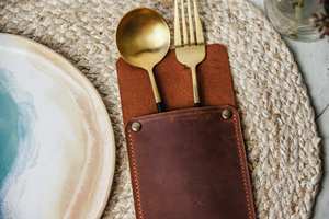 Porta Cubiertos Clásico Hecho a Mano de Cuero Genuino, Plegable, Duradero, Informal, para Restaurante, Organizador de Cubiertos, Rollo para Cubiertos LCH-0015 - Product Image 4