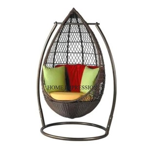 Columpios de hierro de metal de calidad superior de diseño antiguo bellamente elaborados para jardines con acabado duradero y artesanía única - Product Image 3