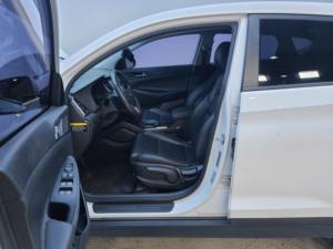 2018 Hyun-dai tout nouveau Tucson Smart * 2S.KEY + NAVI + TPMS * MODERNE * P.SROOF + HID + 2S.KEY + 18R * volant à gauche kilométrage court entièrement en vedette - Product Image 4