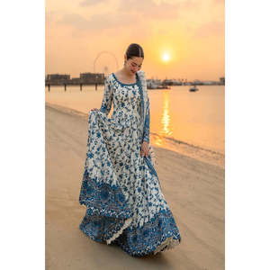 Ensemble de costume en tissu brodé de luxe pour femmes TC-1541 par Faiza Saqlain Jehona - Product Image 5