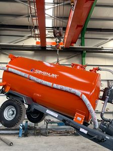 Remolque de succión y transporte de estiércol al vacío alimentado por tractor de 6 toneladas - Product Image 2