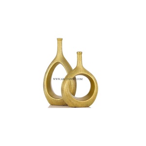 Vase à fleurs décoratif élégant, en laiton plaqué or, ensemble de 2 tailles différentes, vaisselle, accessoires de bureau pour la maison et le bureau - Product Image 1