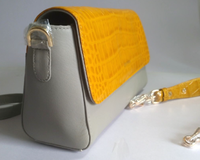 Sac à main mini vintage en cuir véritable pour femme avec sangle réglable, protection RFID et porte-cartes à bouton