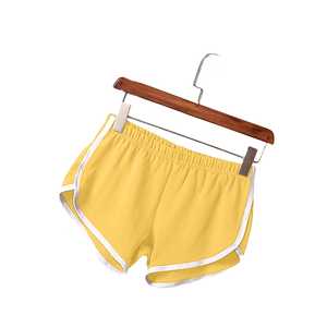 Pantalones cortos atléticos para mujer, ligeros y cómodos, ideales para entrenamiento de baloncesto y ropa informal - Product Image 3