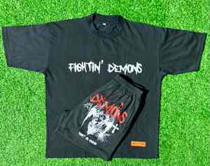 Ensemble short et t-shirt surdimensionné en coton à encolure en O et short pour hommes, vêtements de ville d'été à motif uni et à blocs de couleurs, prix de gros - Product Image 3