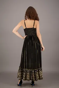 ชุดแม็กซี่เดรสยาวปักลายผ้าเรยอนสำหรับผู้หญิงชุดเดรสยาวเปิดหลังคอวีสำหรับใส่ในงานปาร์ตี้ฤดูร้อน - Product Image 3