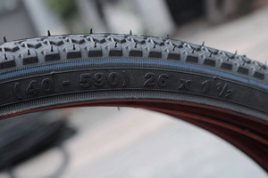 Chambre à air de vélo en caoutchouc naturel KUMA, fabriquée au Vietnam, haute qualité, pour course et trekking, 26x1x3-8, garantie 12 mois, best-seller - Product Image 5