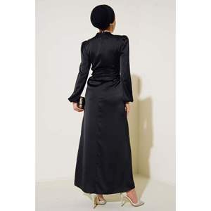 Robe en satin avec détail de corde latérale Noir - Product Image 3