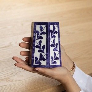 Quemador de Incienso Indio Hecho a Mano con Madreperla, Diseño de Hojas Azules y Blancas, Ecológico, Aromaterapia, Aromatizado, para Uso en Todas las Estaciones - Product Image 1