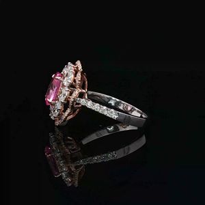 Anillo de Oro de Lujo de 18 Quilates en Dos Tonos con Diamante Natural y Zafiro Rosa Cultivado en Laboratorio, Joyería de Cóctel para Bodas de Sheetal Diamonds - Product Image 2
