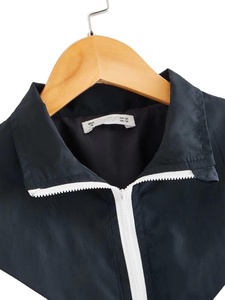 Chaqueta Cortavientos de Alta Calidad Estilo 2025 para Niños, Talla Grande, Bloques de Color, Cierre de Cremallera, Chaqueta Cortavientos de Nailon - Product Image 4