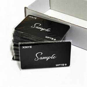 Tarjeta RFID MIFARE Classic 1K S50 de PVC Negro Puro con Superficie Mate y Serigrafía para Control de Acceso, Programas de Fidelización y Sistemas Legacy - Product Image 1