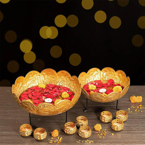 Conception complexe Lotus Le Divin Urli Diya Flamme De Tranquillité Lotus Design Urli - Product Image 1