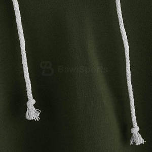 Haute qualité femmes hiver haut court sweats à capuche décontracté Streetwear avec Logo avant tricoté matériel col à capuche Offre Spéciale - Product Image 4