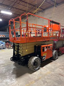 Plataforma elevadora de tijera JLG ERT4069 - Product Image 6