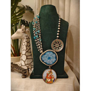 Collier Pichwai Tribal Tales avec design multi-perles, bijou de collection culturelle - Product Image 6