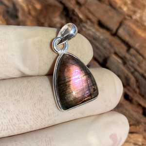 Pendentif en labradorite violette, fait main, collier en argent sterling 925, bijoux pour femme, cadeau - Product Image 6