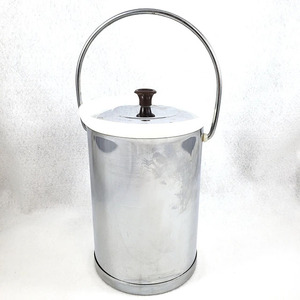 Cubo de Hielo Personalizado Minimalista de Acero Inoxidable con Aislamiento al Vacío de Doble Pared y Capacidad de 5L para Cerveza, Regalos de Boda y Cumpleaños - Product Image 3