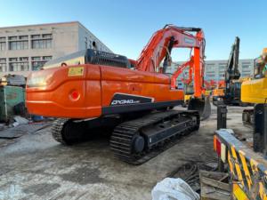 Excavatrice sur chenilles d'occasion Doosan DX340LC-9C, modèle 2023, 34 tonnes, moteur, engrenage, roulement, prix bas à vendre - Product Image 4