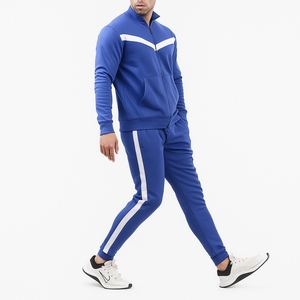 Chándal deportivo con estampado de invierno, diseño de yugo en forma de V negro audaz, pantalones cónicos a juego, raya lateral, 2 bolsillos, 100% poliéster - Product Image 4