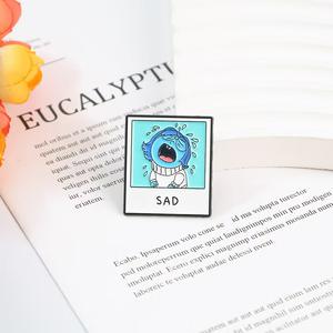 เข็มกลัดโลหะลายการ์ตูนสำหรับเสื้อผ้าธีมอะนิเมะเข็มกลัดเคลือบแบบกำหนดเอง - Product Image 3