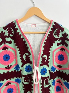 เสื้อแจ็คเก็ตปักลายซูซานี ผ้าฝ้ายเนื้อละเอียด ปักมือลายดอกไม้ เสื้อคลุมลายซูซานี แจ็คเก็ตปักลายซูซานี แจ็คเก็ตปักลาย TNT ของขวัญสำหรับเธอ - Product Image 2