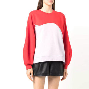 Sudadera de mujer de algodón francés con bordado de logotipo personalizado, de gran tamaño, color sólido, hombros caídos y cuello redondo. - Product Image 5