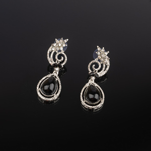 ต่างหูแฟชั่นคุณภาพสูงสำหรับผู้หญิงเครื่องประดับมีสไตล์สำหรับงานปาร์ตี้และสวมใส่ประจำวัน - Product Image 6