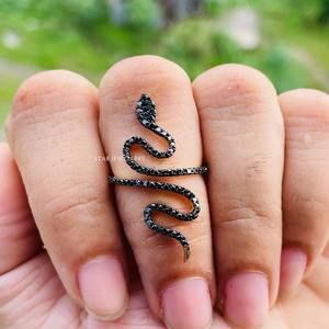 14K ทองแข็งเพชรธรรมชาติสีดำ soldi แหวนงูทอง - Product Image 1