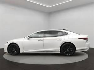 Lexus LS 500 Base 2018, Volante a la Izquierda, Emisión Euro IV, 5 Plazas - Product Image 2