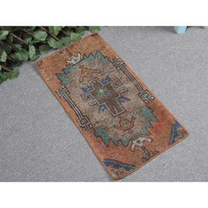 พรมตุรกีขนาดเล็ก 1.2x2.3 ฟุต พรมวินเทจรักษ์โลก สีน้ำตาลลายปะติด ทำจากขนสัตว์ พร้อมแผ่นรองหลังทำจากยางลาเท็กซ์ - Product Image 1