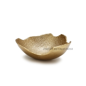 Bol de centre de table élégant en métal doré avec base de style tronc d'arbre, bol de service décoratif pour table à manger et décoration intérieure - Product Image 6