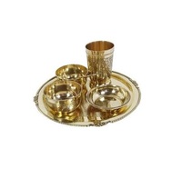 Ensemble de dîner en laiton produit le plus vendu pour décorer la maison pour servir ensemble de dîner en laiton pour la fabrication à bas prix