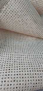 Rouleau de sangle de canne en rotin naturel à tissage en maille pour décoration murale de plafond de table de chaise du Viet Nam - Product Image 6