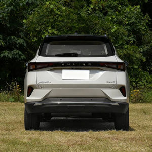 El Wuling Xingchen 2021 Equipado con un Motor 1.5T CVT Versión Xingyao es un SUV Compacto Lanzado por SAIC-GM-Wuling - Product Image 1