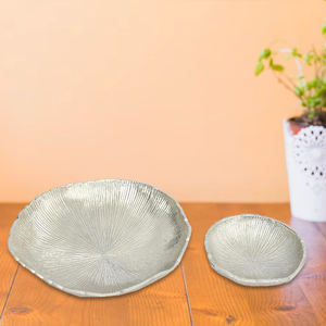 Plateaux en métal Plats de service Plateaux de designer décoratifs de luxe faits à la main Plateau de service décoratif pour la maison personnalisé - Product Image 5