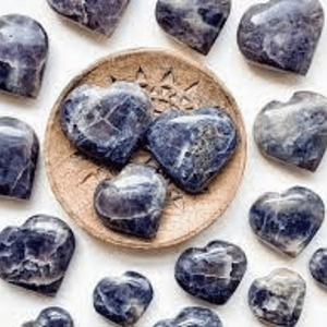 Vente en gros Iolite Puffy Heart Natural Crystal Gemstone Harmony Reiki Stone Poli Style Feng Shui pour la décoration intérieure et les cadeaux - Product Image 5
