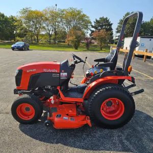 Tondeuse autoportée Kubota Zero Turn avec une largeur de coupe de 230 mm, lame en acier 40T - Prix très bas. - Product Image 3
